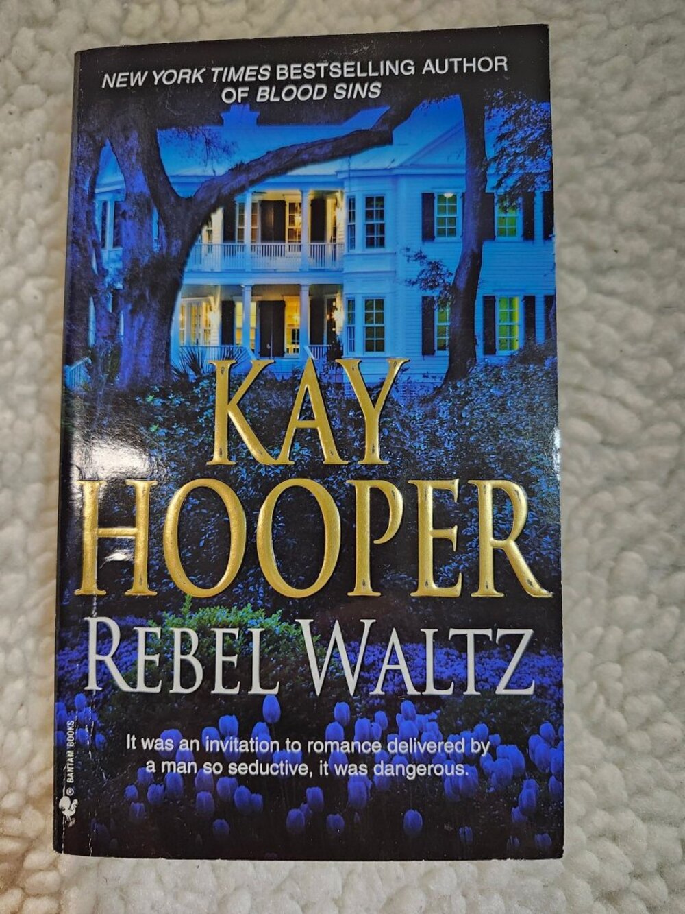 Kay Hooper Rebel Waltz Paperback Bantam Mass Market Paranormal Romance 2009